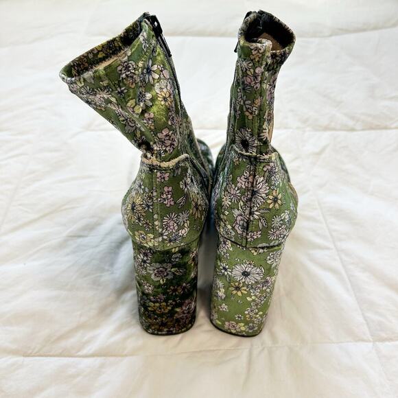 NWOB Free People Smyth Green Floral Velour Platform Block Heel Boots Size 10 - Picture 10 of 11